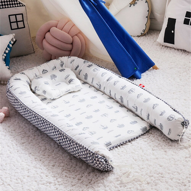 BChic- Lit nid bébé avec oreiller | Berceau portatif et lit de voyage| Berceau en coton pour nouveau-né et tout-petit | Pare-chocs de berceau de lit de bébé | Chaise longue bébé | Cadeau de douche de bébé
